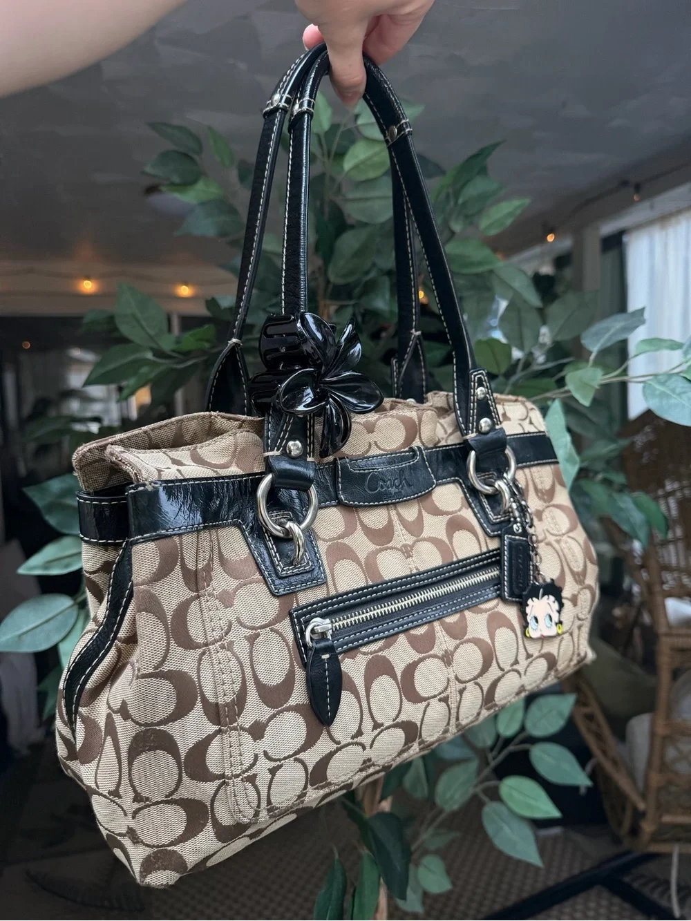 Coach Signature Penelope Tote